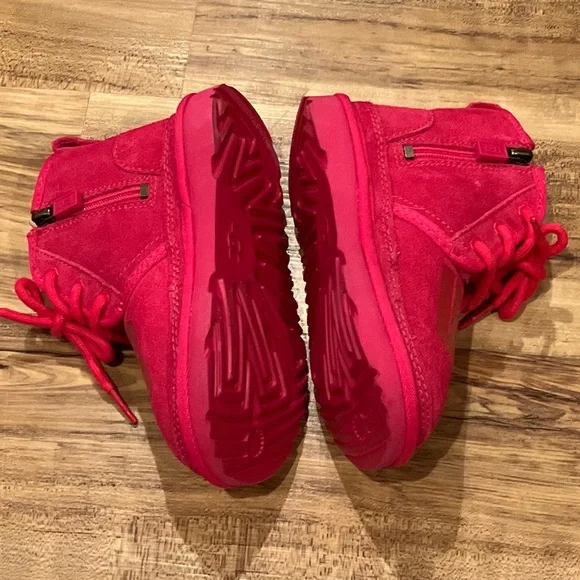 UGG size 11 Hot Pink Boots Cozy and Fashionable EUC - Picture 3 of 10